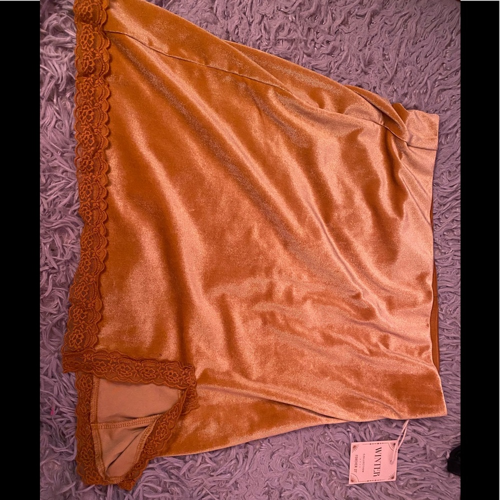 Cute slit skirt !
